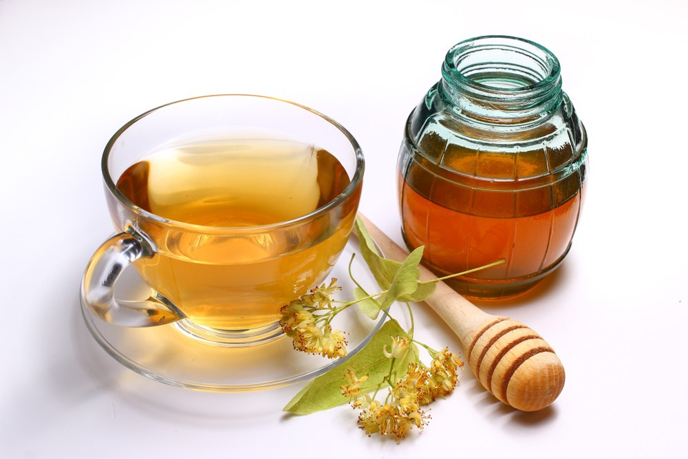 Jste ve stresu? Pociťujete nachlazení? Uvařte si čaj z květů lípy nebo vynikající lipové bonbóny!